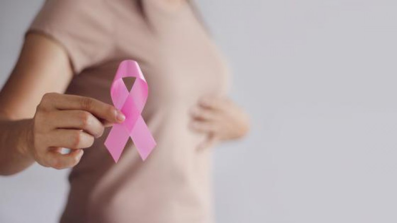 سرطان سینه، علائم و نشانه ها و راههای تشخیص و درمان آن